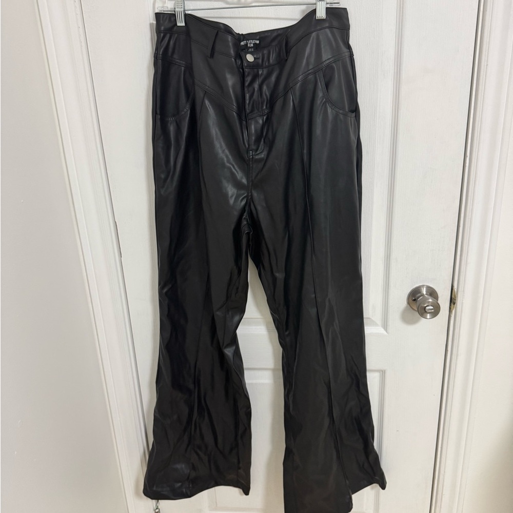 Prettylittlething faux leather bell bottom women’s plus size pants sz US 16 NWT